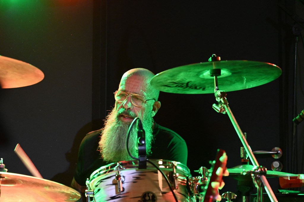 ../Images/10 jaar Ro's Barbershop 258.jpg